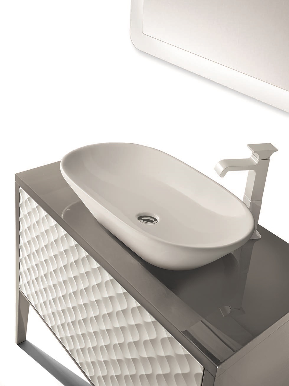 5828794-elegance-020
